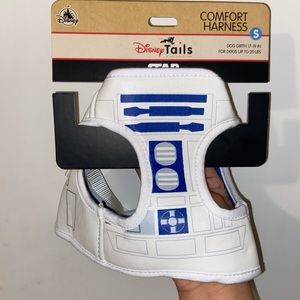 Authentic Disney Tails, Pet graphic tee 🐾